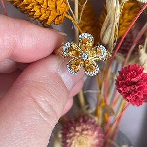 Mandarin Garnet Floral Ring
